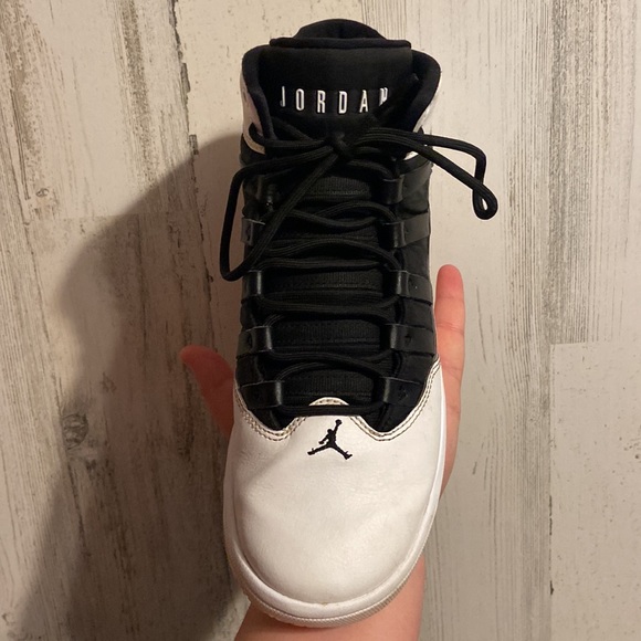 Jordan Other - They are a pair of Jordan 10s size 6y